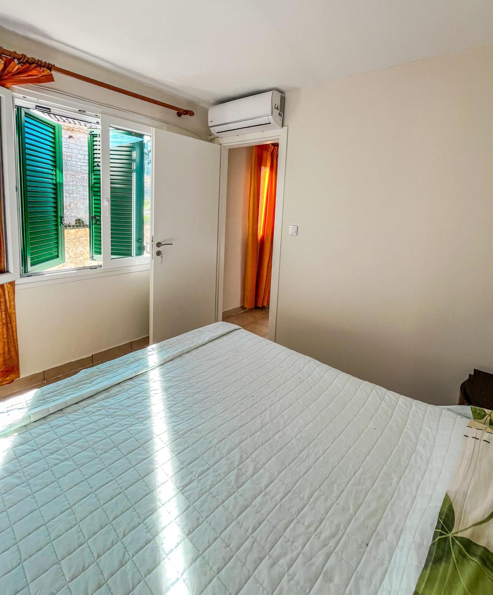Apartment Mistral
