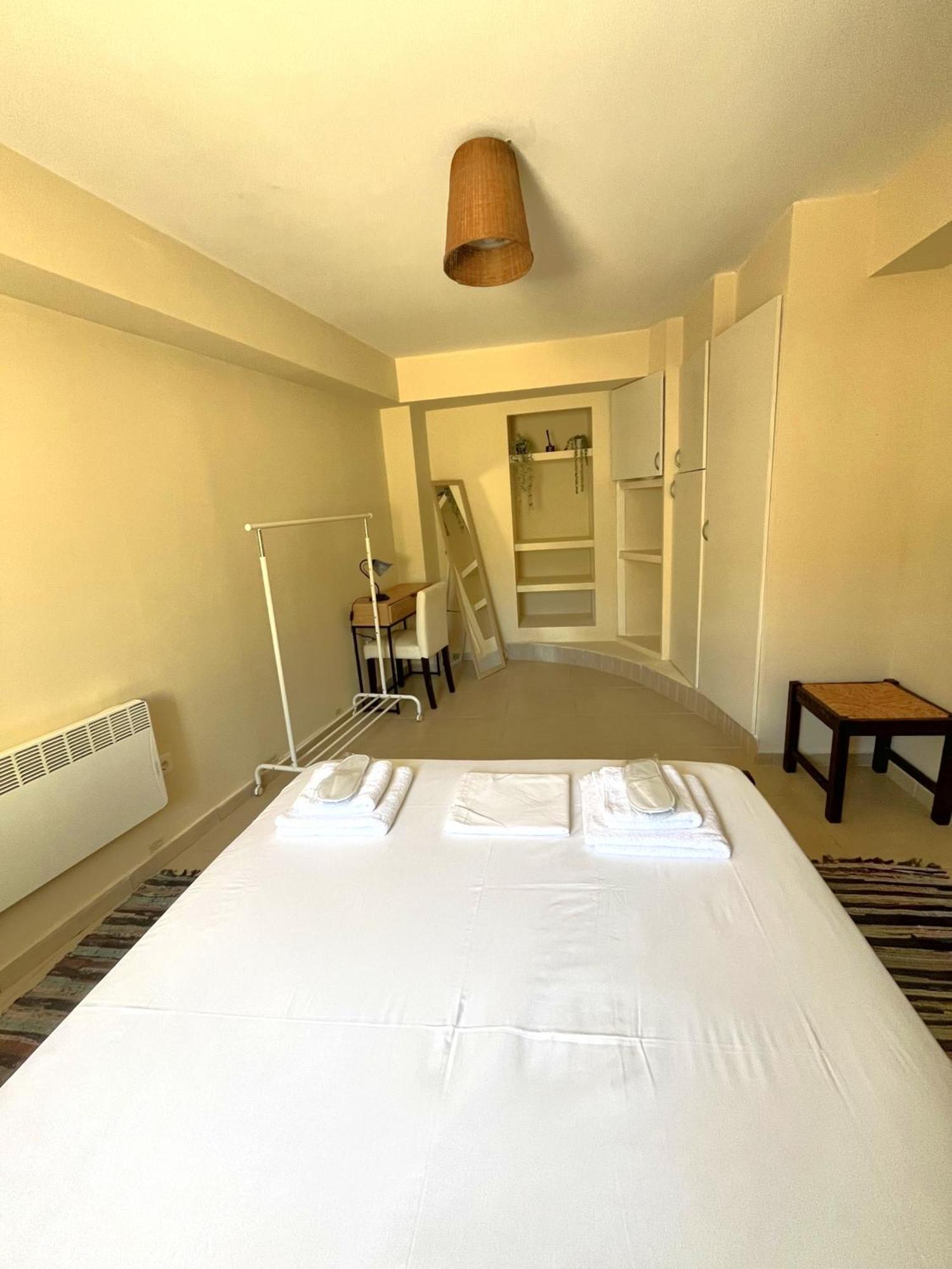 Mistral Apartment *